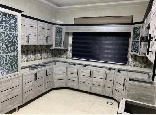 فني مطابخ في حي العريض بالمدينة المنورة - فني مطابخ المنيوم المدينة المنورة